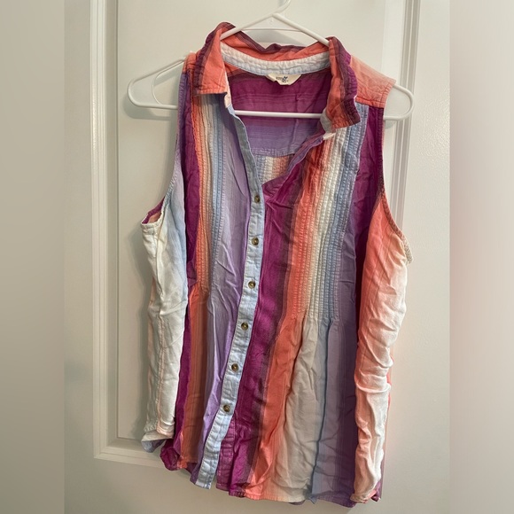 Striped Sleeveless Top - Picture 1 of 5